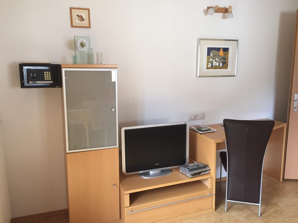 Haus-Nummer 355 Bei Renate & Roland พฟุนด์ส ภายนอก รูปภาพ